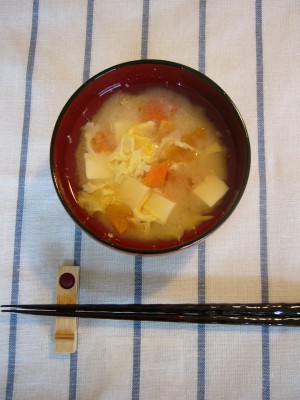 スーパーフルーツトマトの味噌汁